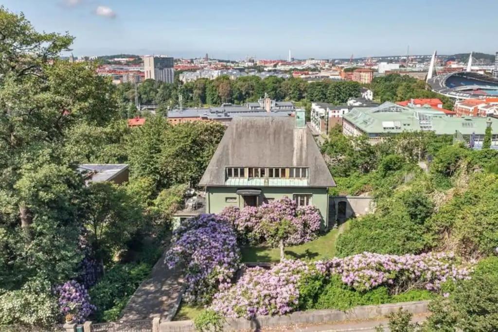 Villa Lisebergs Lyx / Svenska Maessan / Ullevi Gothenburg
